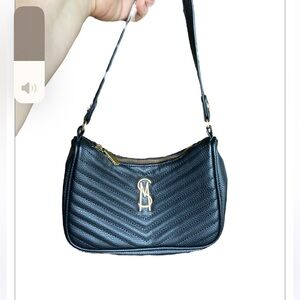 Steve Madden Quilted Top Handle Purse Small Black/Gold Minimalist EUC